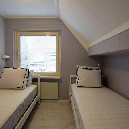 Attractive Holiday House In Katwijk Near The Beach