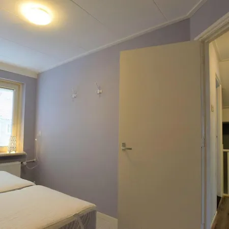 Attractive Holiday House In Katwijk Near The Beach * 카트베이크안제이