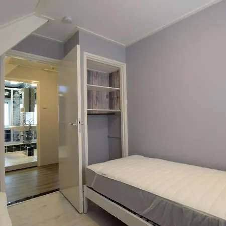 펜션 Attractive Holiday House In Katwijk Near The Beach 카트베이크안제이